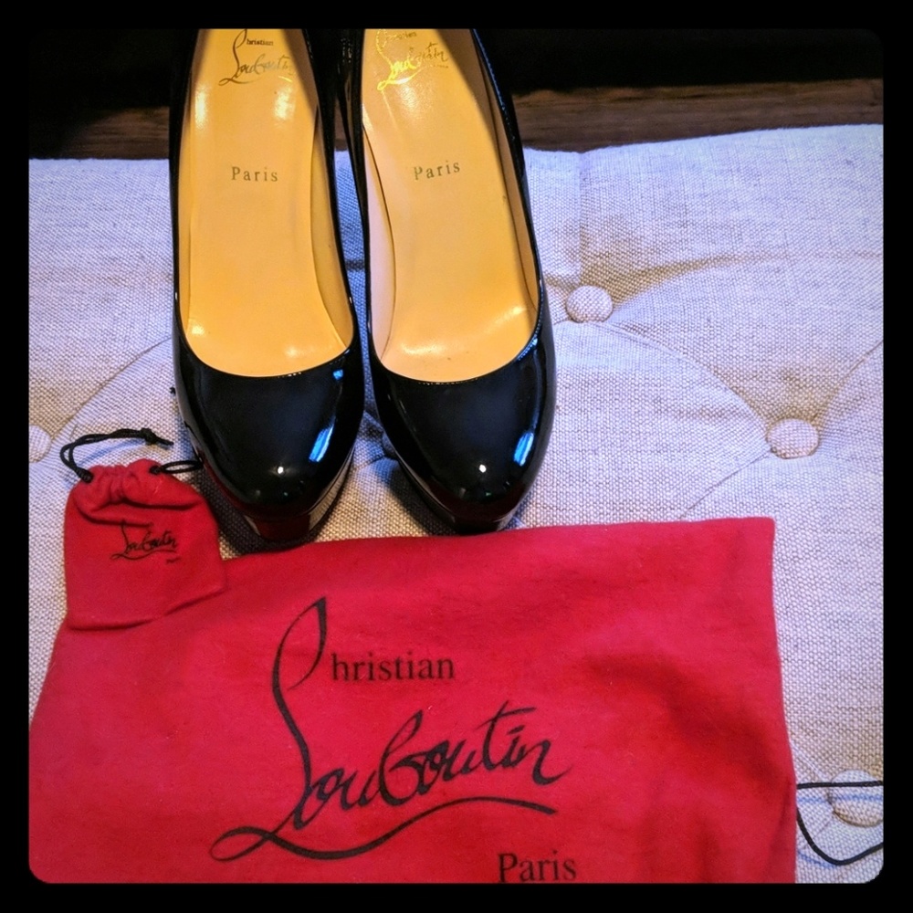 Christian Louboutin "Pump"
